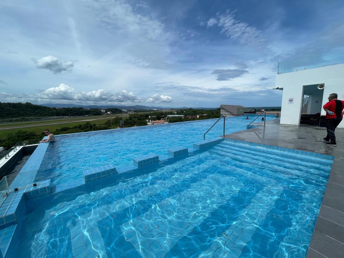Aru Suites Homestay Wifi,Carpark,24H Check In,Water Filter By R2 Residence 코타키나발루 외부 사진