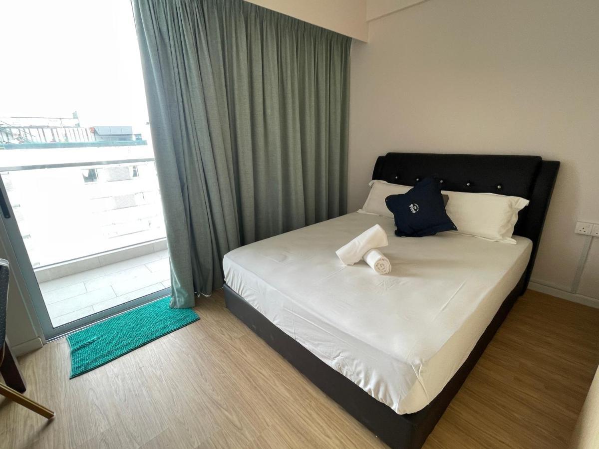 Aru Suites Homestay Wifi,Carpark,24H Check In,Water Filter By R2 Residence 코타키나발루 외부 사진