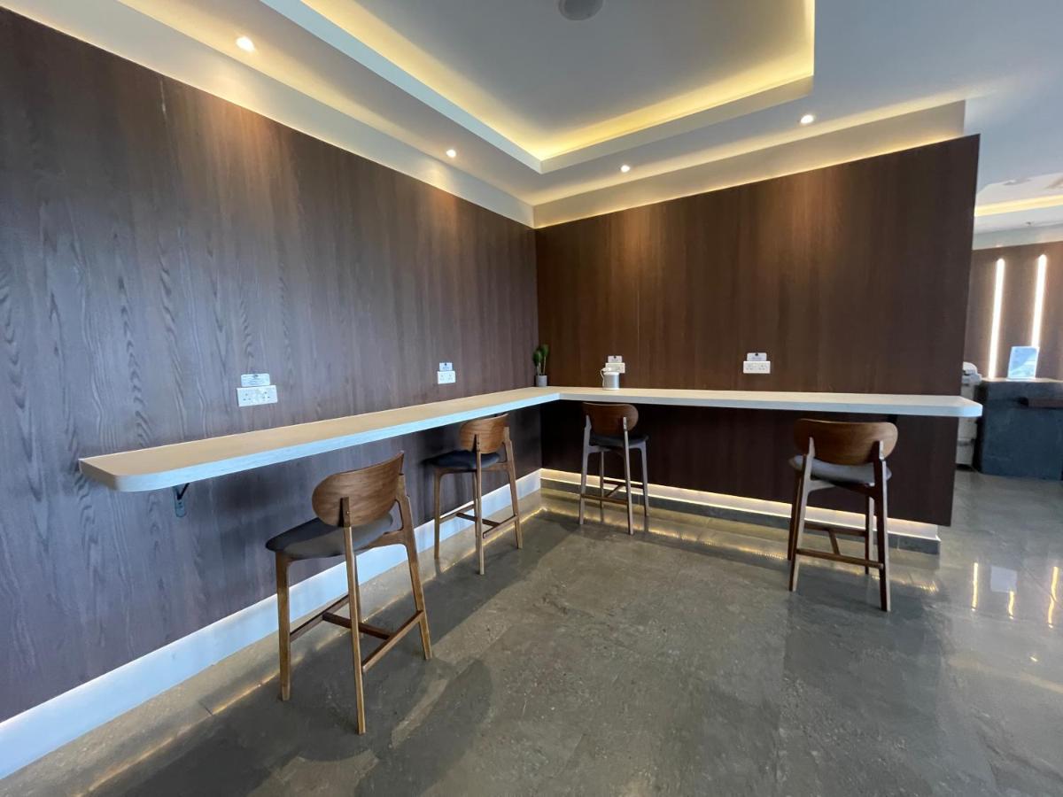 Aru Suites Homestay Wifi,Carpark,24H Check In,Water Filter By R2 Residence 코타키나발루 외부 사진