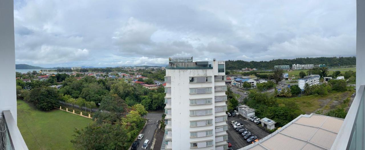 Aru Suites Homestay Wifi,Carpark,24H Check In,Water Filter By R2 Residence 코타키나발루 외부 사진