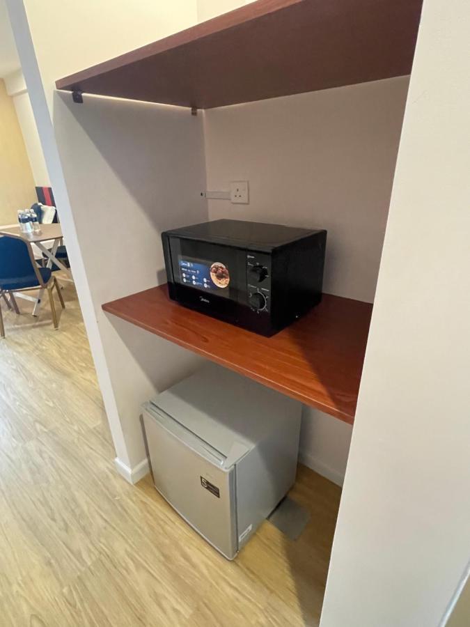 Aru Suites Homestay Wifi,Carpark,24H Check In,Water Filter By R2 Residence 코타키나발루 외부 사진