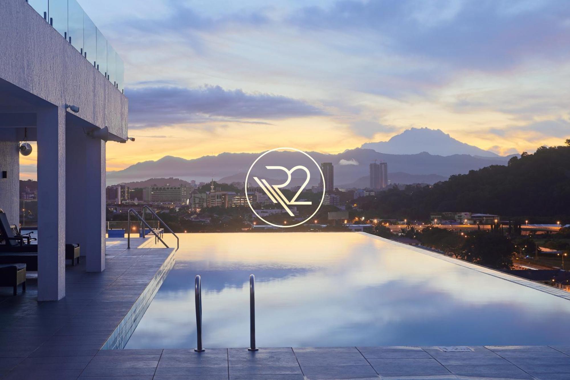 Aru Suites Homestay Wifi,Carpark,24H Check In,Water Filter By R2 Residence 코타키나발루 외부 사진